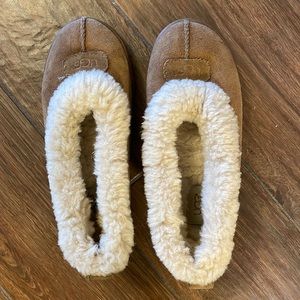 Ugg slip on shoes